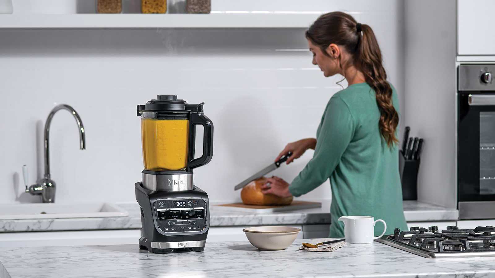 Sopera eléctrica: Batidora de vaso con resistencia para cocinar los alimentos y batirlos en la misma jarra